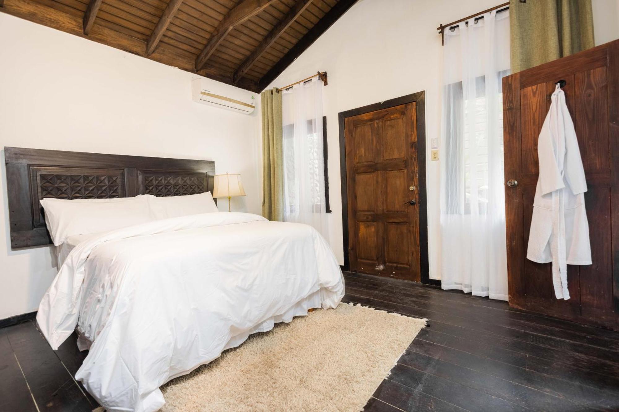 Serendipity Holistic Resort Spa Kingston Extérieur photo