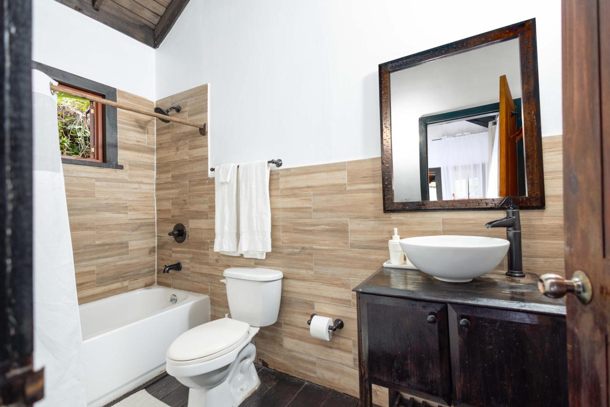 Serendipity Holistic Resort Spa Kingston Extérieur photo